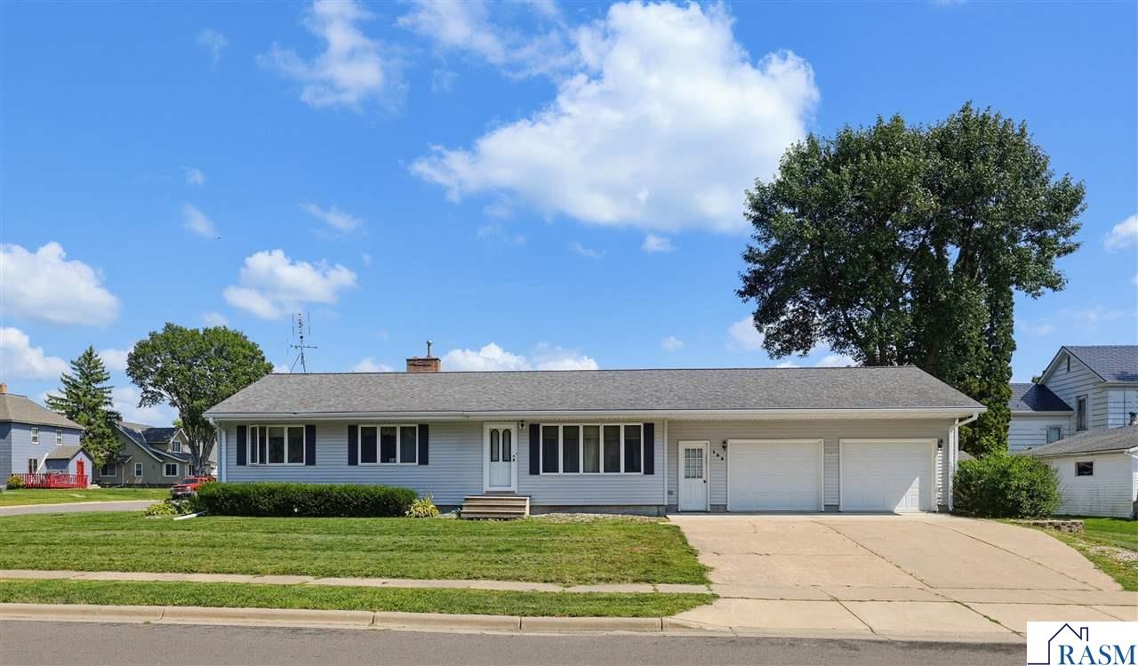 108 N Park Street Fairfax MN 55332