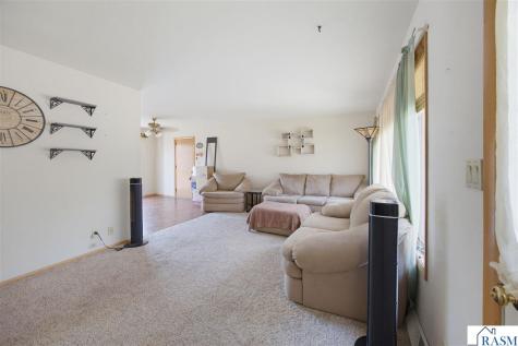 108 N Park Street Fairfax MN 55332