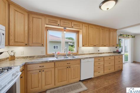 108 N Park Street Fairfax MN 55332