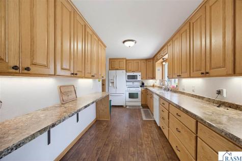 108 N Park Street Fairfax MN 55332