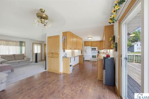 108 N Park Street Fairfax MN 55332