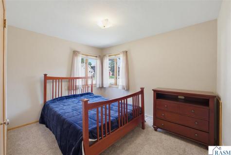 108 N Park Street Fairfax MN 55332