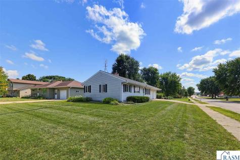 108 N Park Street Fairfax MN 55332