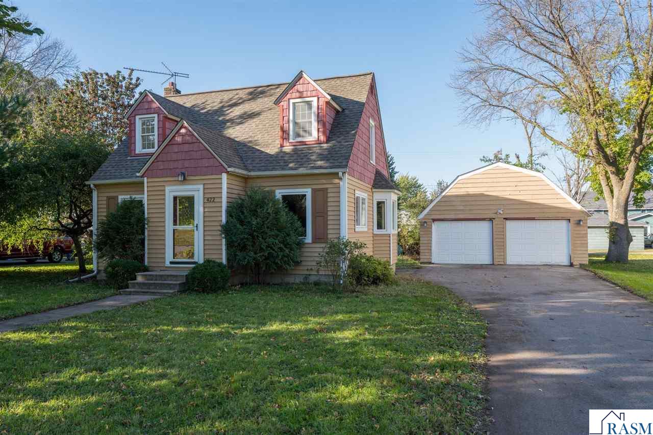 422 4th Street Nicollet MN 56074
