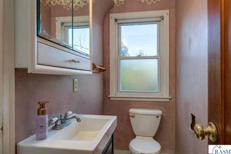 422 4th Street Nicollet MN 56074