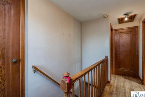 422 4th Street Nicollet MN 56074