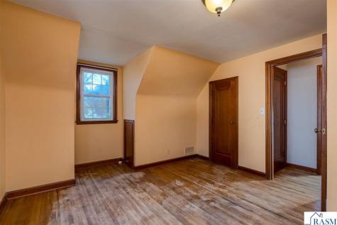 422 4th Street Nicollet MN 56074