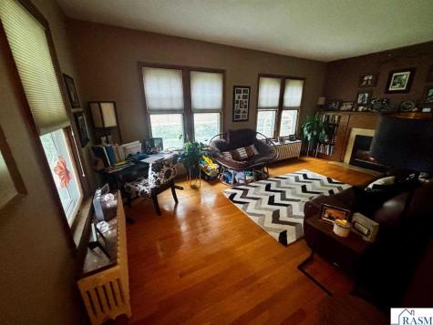 210 N 3rd Street St. Peter MN 56082