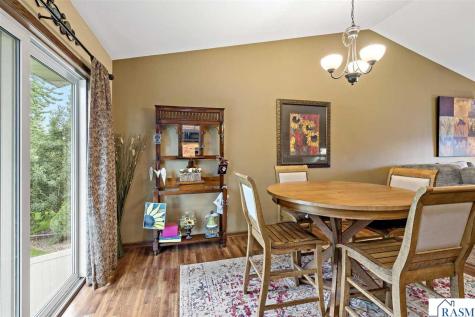124 Harbor Hill Drive Mankato MN 56001