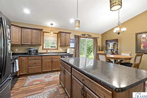 124 Harbor Hill Drive Mankato MN 56001