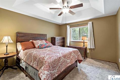 124 Harbor Hill Drive Mankato MN 56001