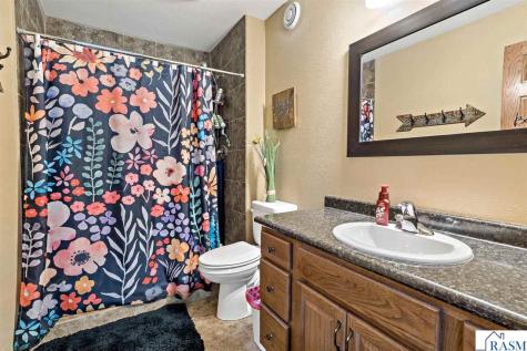 124 Harbor Hill Drive Mankato MN 56001