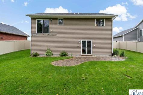 124 Harbor Hill Drive Mankato MN 56001