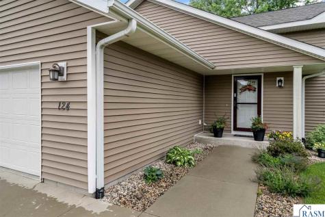 124 Harbor Hill Drive Mankato MN 56001