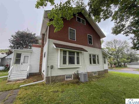 214 Broadway Hanska MN 56041