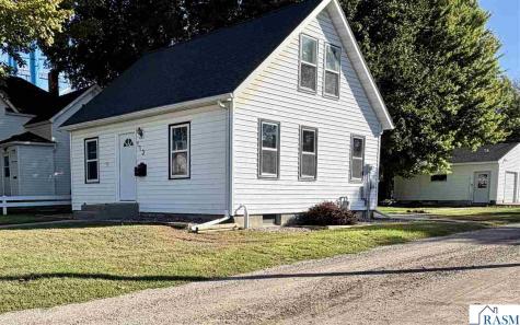 113 NE 3rd Avenue Sleepy Eye MN 56085
