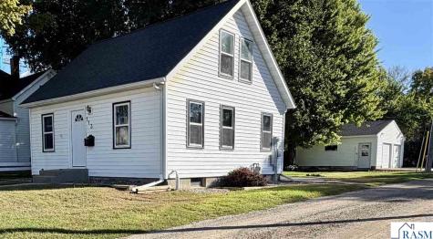 113 NE 3rd Avenue Sleepy Eye MN 56085