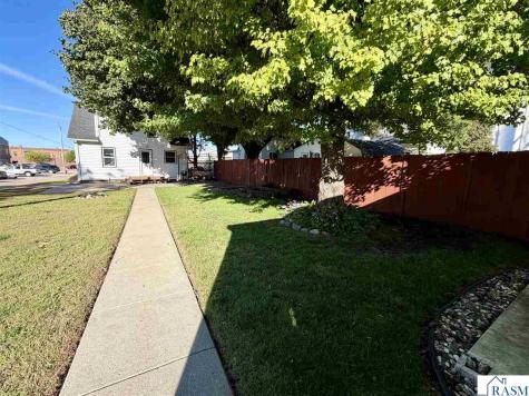 113 NE 3rd Avenue Sleepy Eye MN 56085