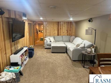 443 S 7th Street St. Peter MN 56082