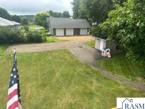 443 S 7th Street St. Peter MN 56082