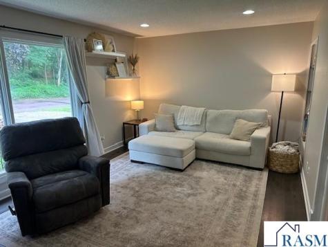 443 S 7th Street St. Peter MN 56082