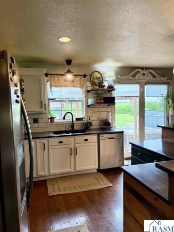 28149 710th Avenue St. James MN 56081