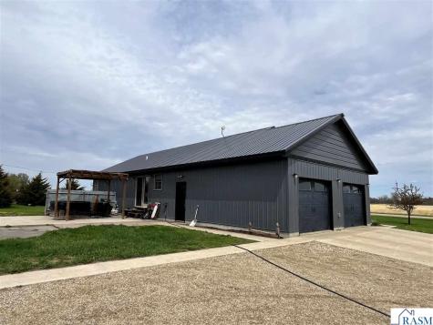 28149 710th Avenue St. James MN 56081