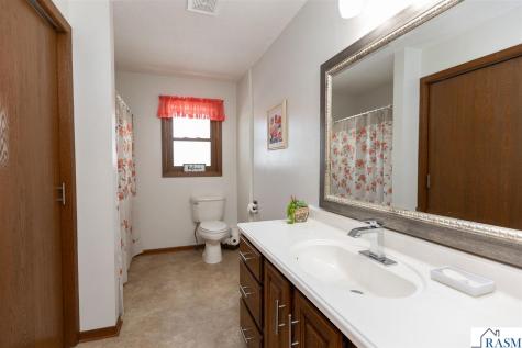 1304 Camelot Court Fairmont MN 56031