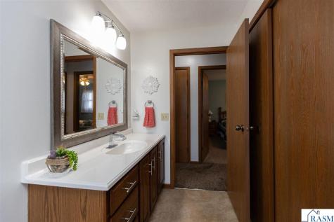 1304 Camelot Court Fairmont MN 56031