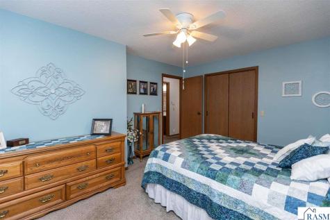 1304 Camelot Court Fairmont MN 56031
