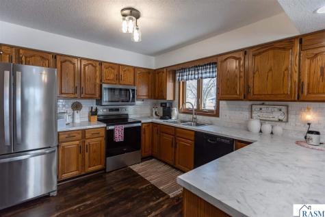 1304 Camelot Court Fairmont MN 56031