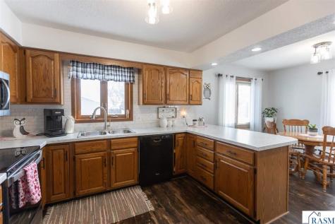 1304 Camelot Court Fairmont MN 56031