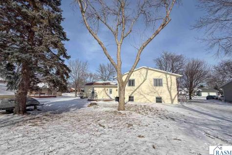 1304 Camelot Court Fairmont MN 56031