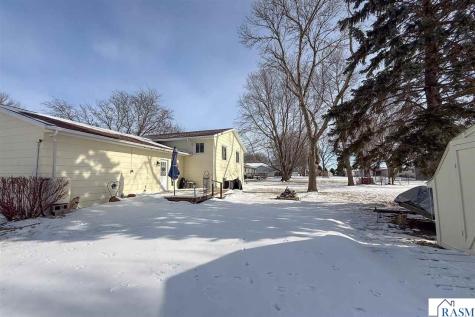 1304 Camelot Court Fairmont MN 56031