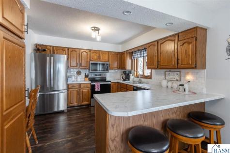1304 Camelot Court Fairmont MN 56031