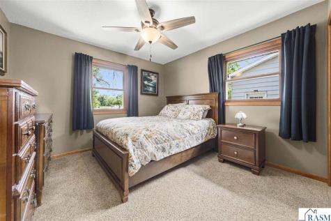 2541 E Main Street Mankato MN 56001