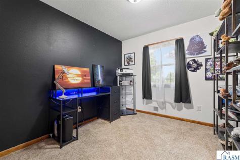 2541 E Main Street Mankato MN 56001