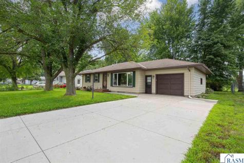 2541 E Main Street Mankato MN 56001