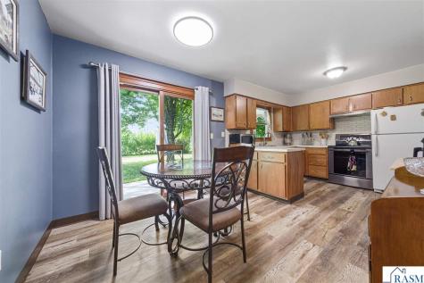 2541 E Main Street Mankato MN 56001