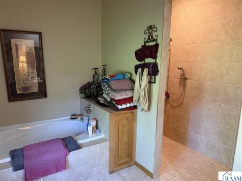 13079 Meadow Creek Drive Searles MN 56073