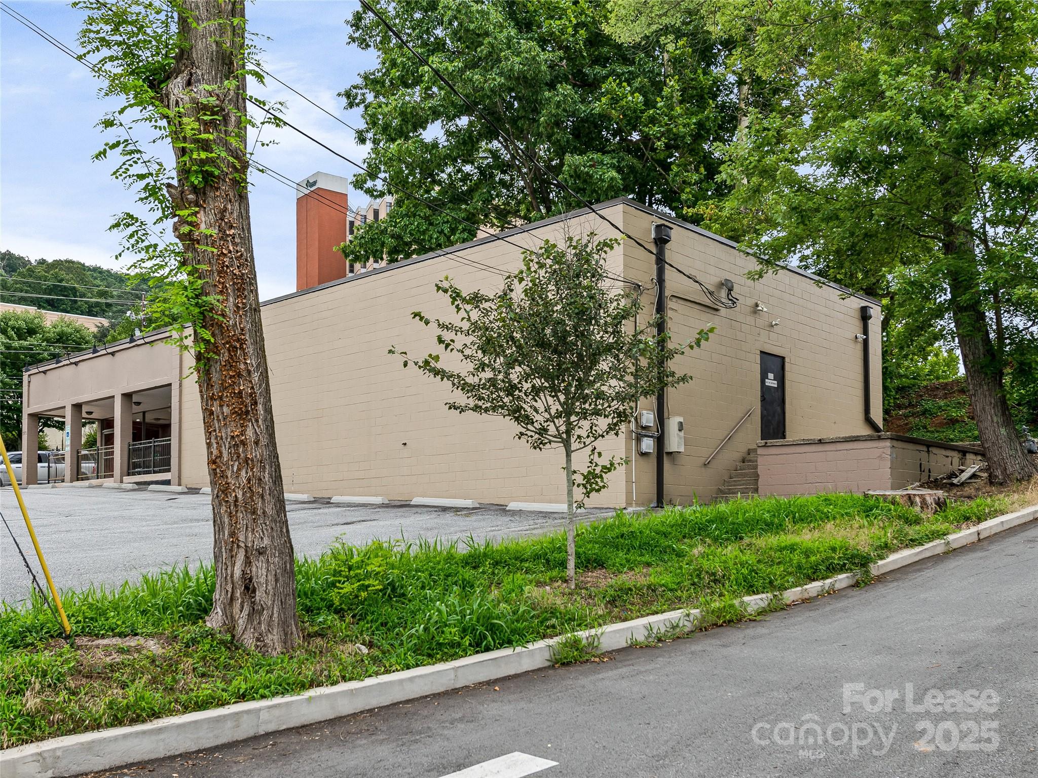 373 Biltmore Avenue Asheville NC 28801