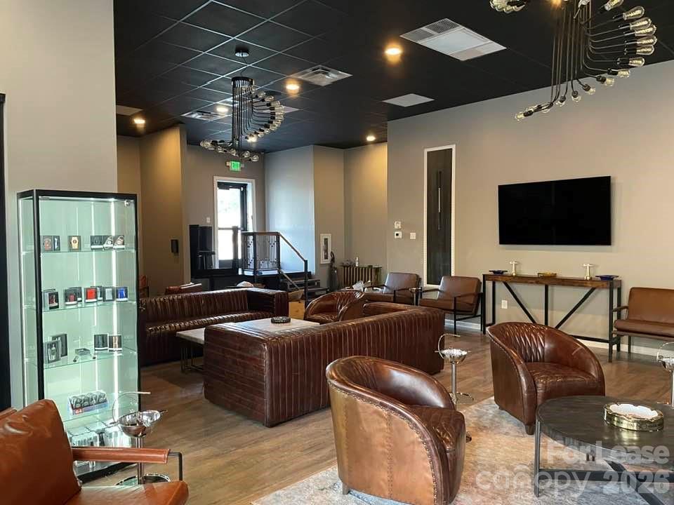 190 W Main Avenue Gastonia NC 28052