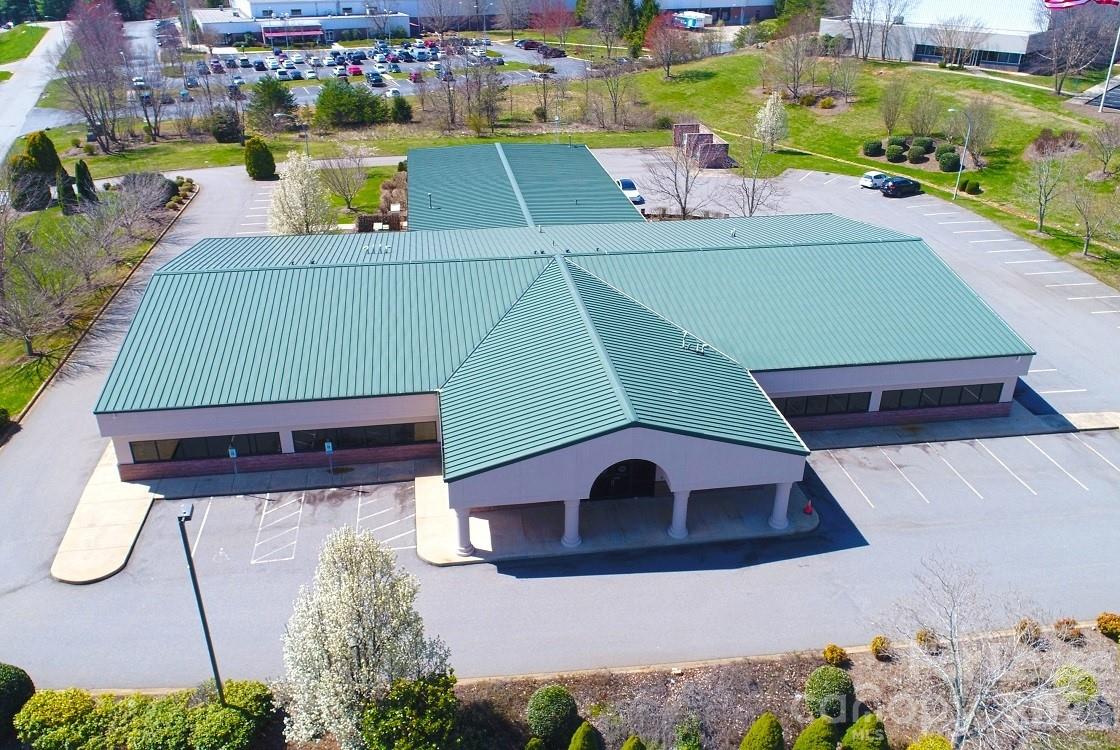 2 Trident Drive Arden NC 28704