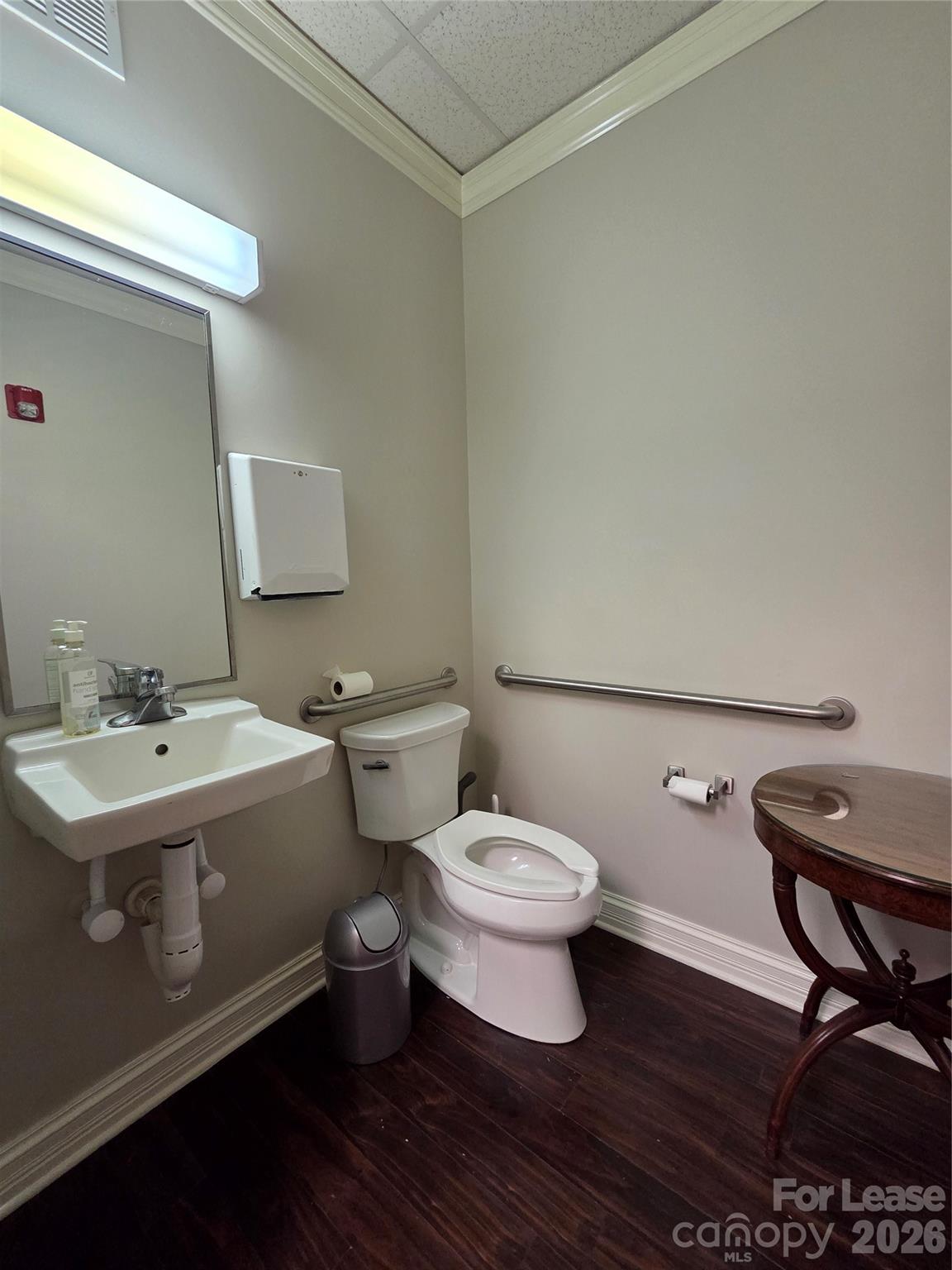 3121 Springbank Lane Charlotte NC 28226