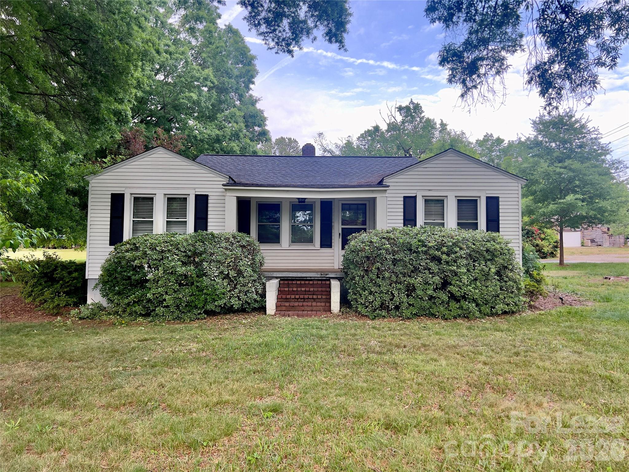 1965 Mecklenburg Highway Mooresville NC 28115