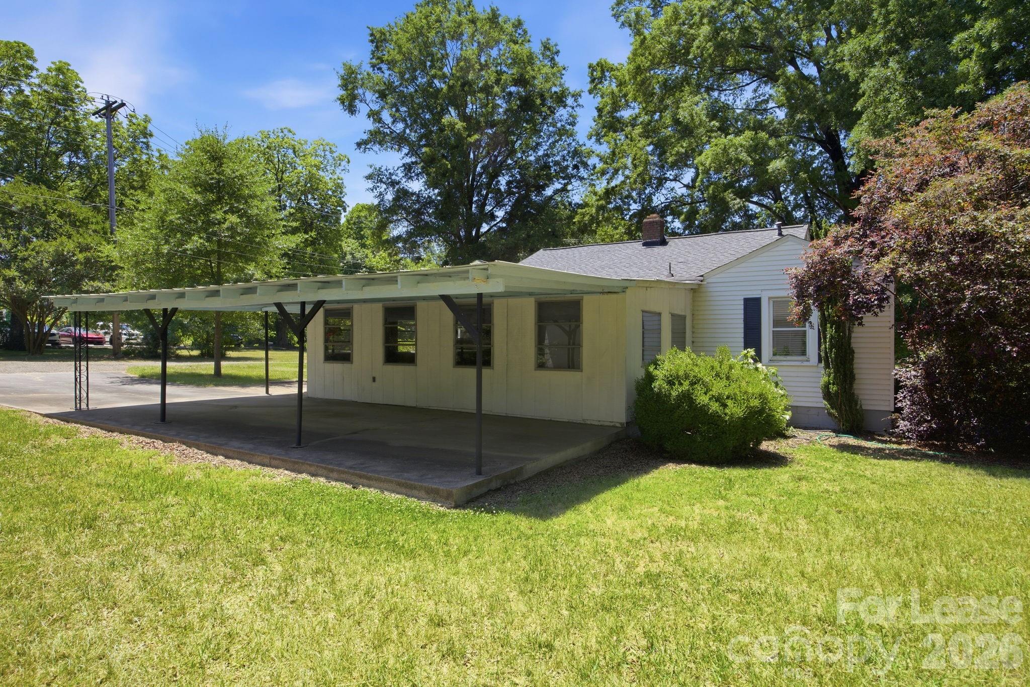 1965 Mecklenburg Highway Mooresville NC 28115