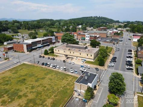 214 Main Avenue Drive Taylorsville NC 28681