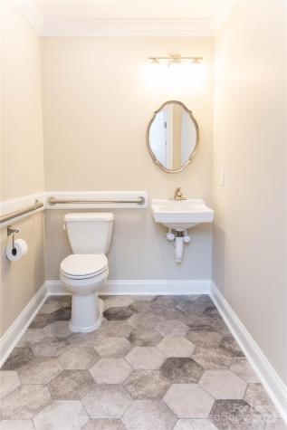 214 Main Avenue Drive Taylorsville NC 28681