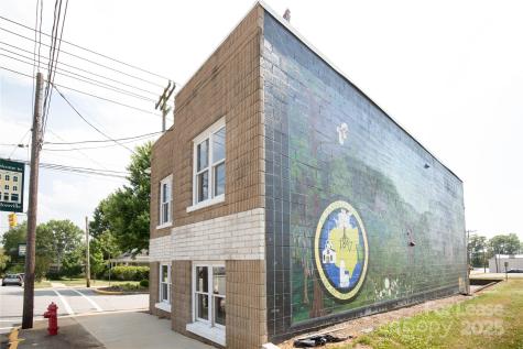 214 Main Avenue Drive Taylorsville NC 28681