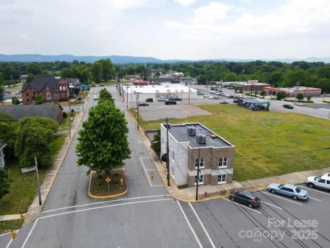 214 Main Avenue Drive Taylorsville NC 28681